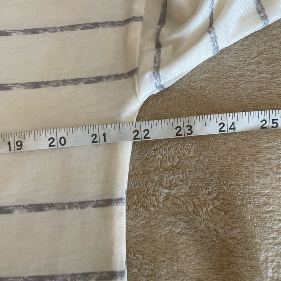 Lightweight Striped Crewneck Top - Size S - Picture 11 of 12
